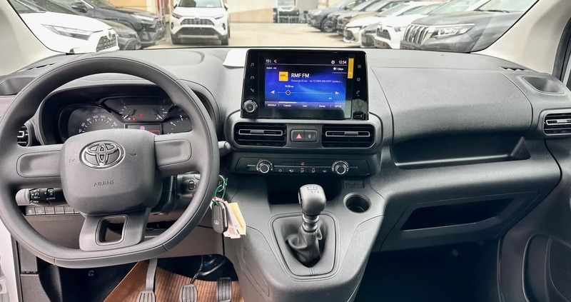 Toyota Proace City Verso cena 119500 przebieg: 6, rok produkcji 2023 z Działoszyn małe 29